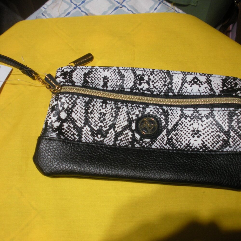 Adrienne Vittadini Wringlet, Black/White Faux Leather